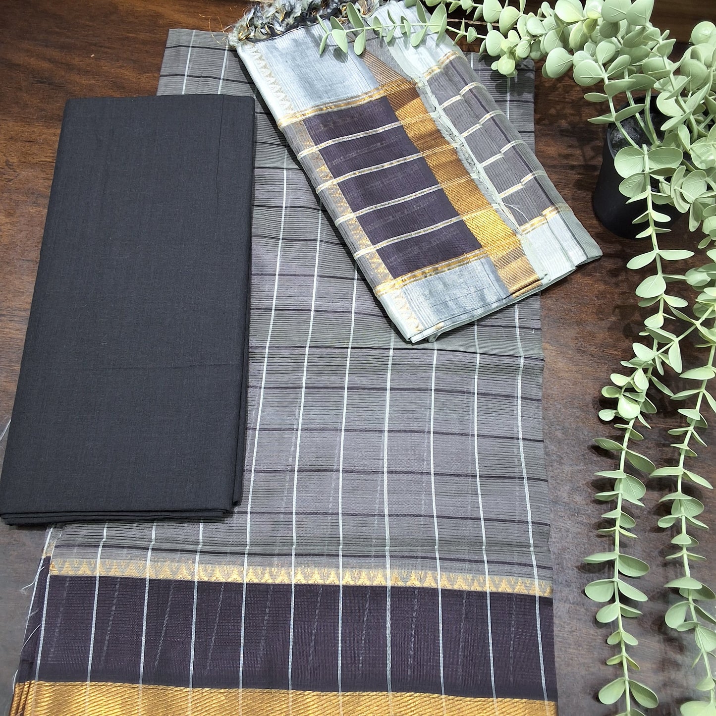 Rs0056-1-pattu checks dressmaterials