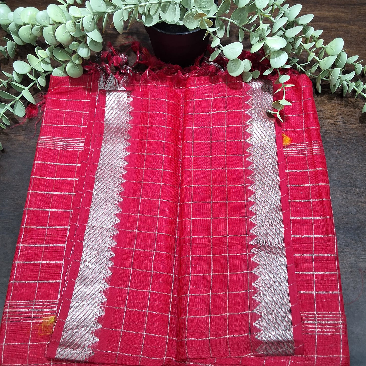 Rs0057-4-mangalgiri checks dupatta