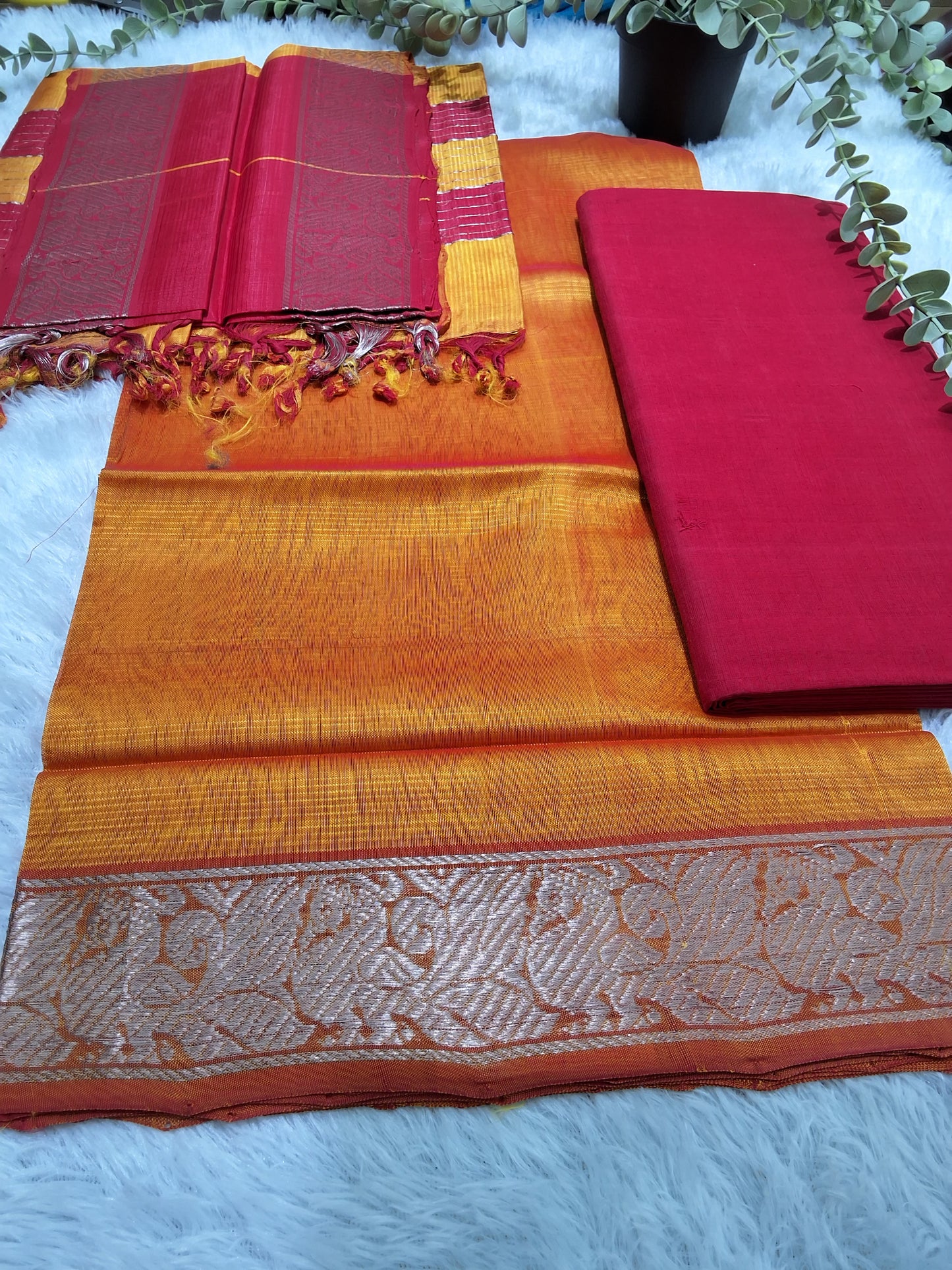 Rs0018-1pattu kanchi border dressmaterials