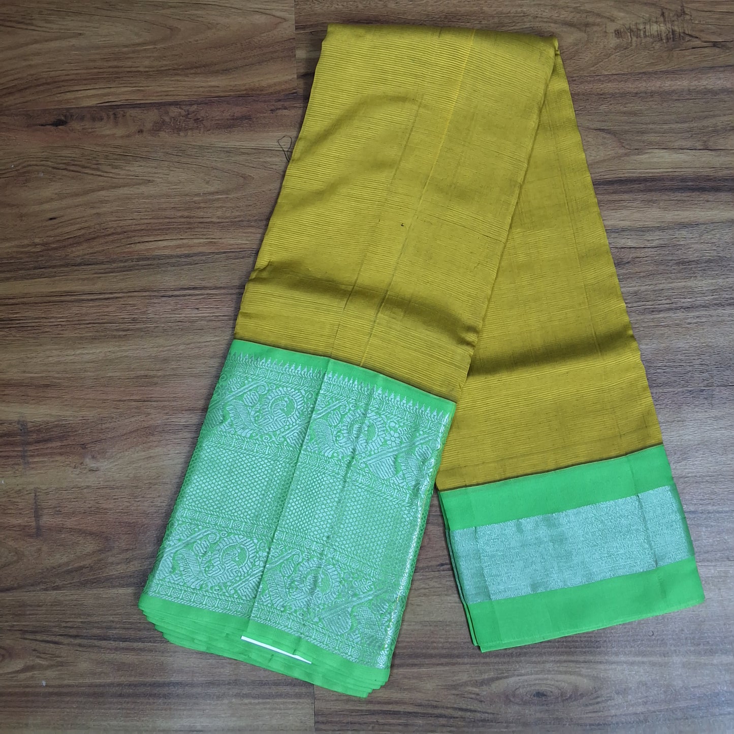 Rs0031:Mangalagiri handloom pattu with kanchi border big border sarees..