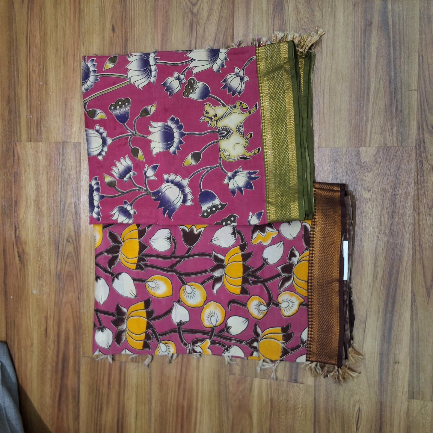 MANGALAGIRI COTTON FLORAL PRINT DUPATTAS RS0013-1