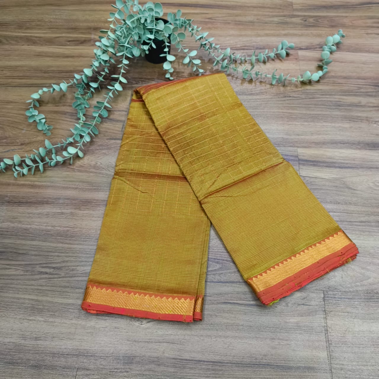 rs0050-1 Mangalagiri Middle Checks Silk Sarees