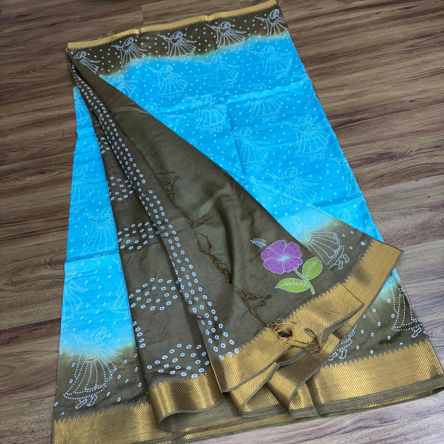 Rs0034-2    Mangalagiri Pattu Bandini Print Sarees