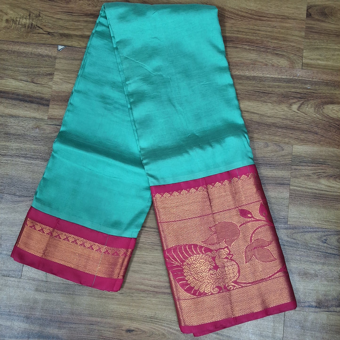 Rs0031:Mangalagiri handloom pattu with kanchi border big border sarees..