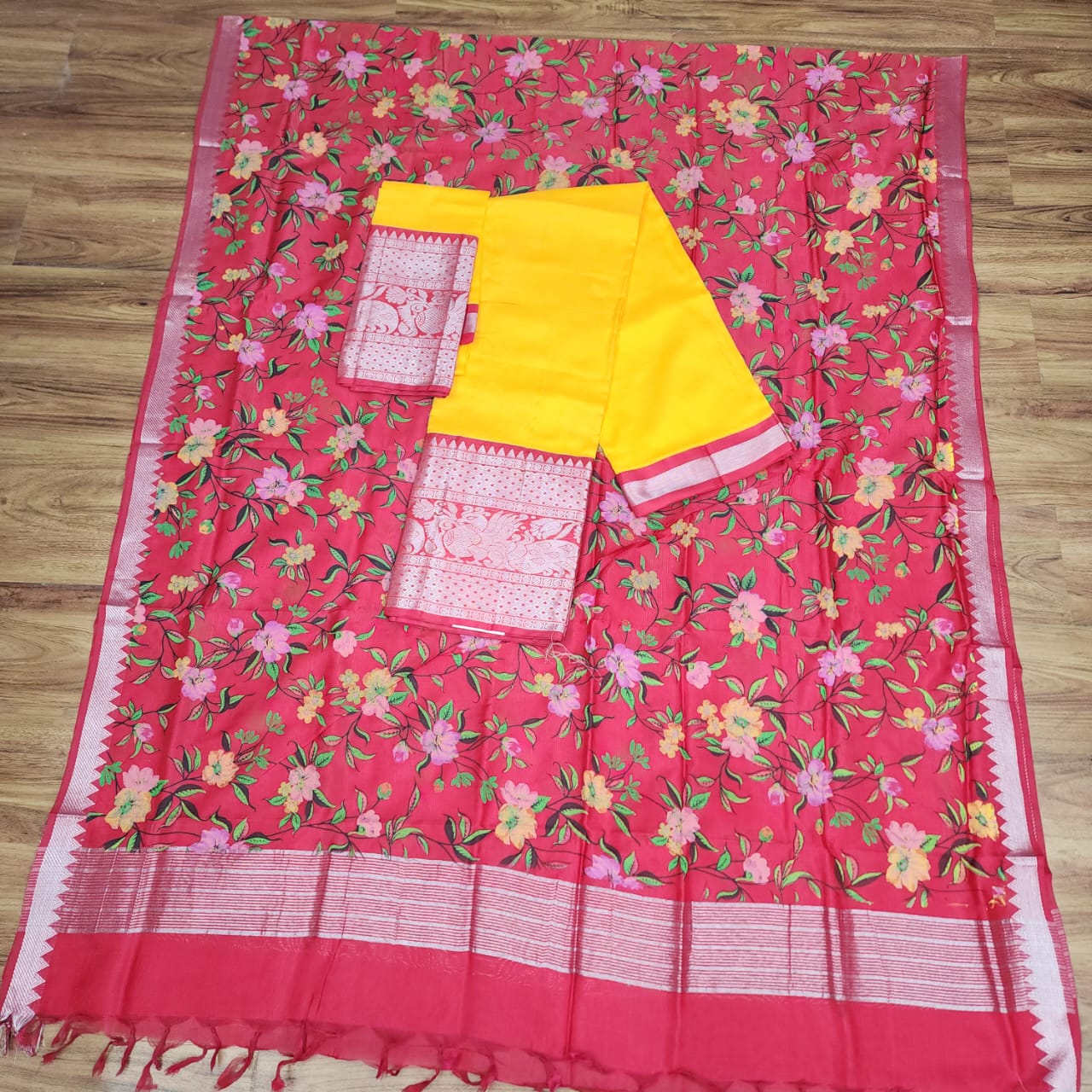 RS006-Pattu langavoni set