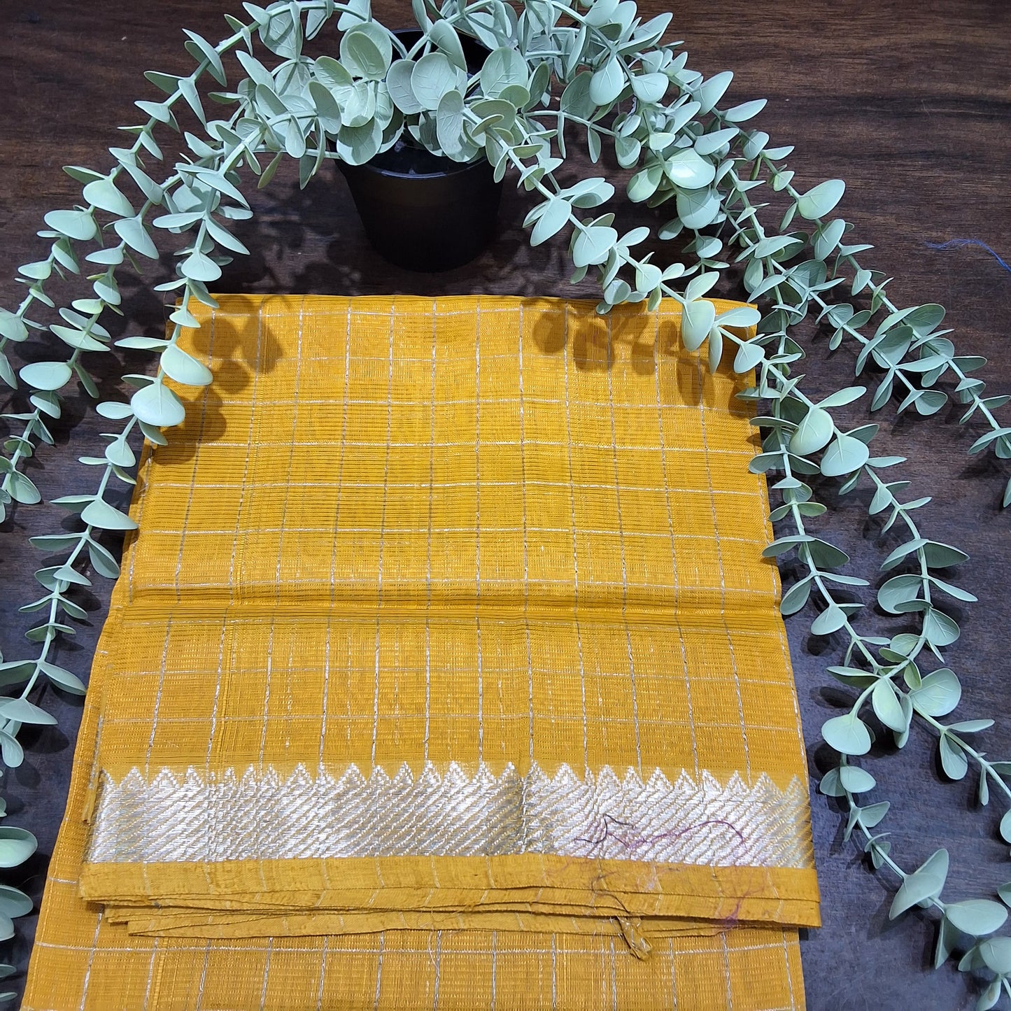 Rs0057-7-mangalgiri checks dupatta